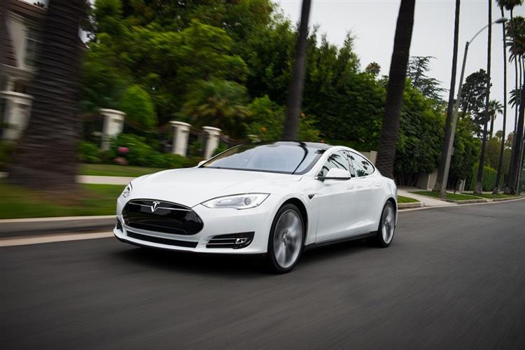 En Chine, les acheteurs d’une Tesla Model S profitent d’une aide maximale de 29 250 euros jusqu’à la fin 2015