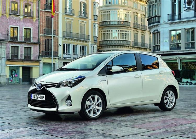 Voiture hybride la plus vendue en France, la Toyota Yaris Hybrid voit son bonus maximal passer de 2 000 à 750 euros
