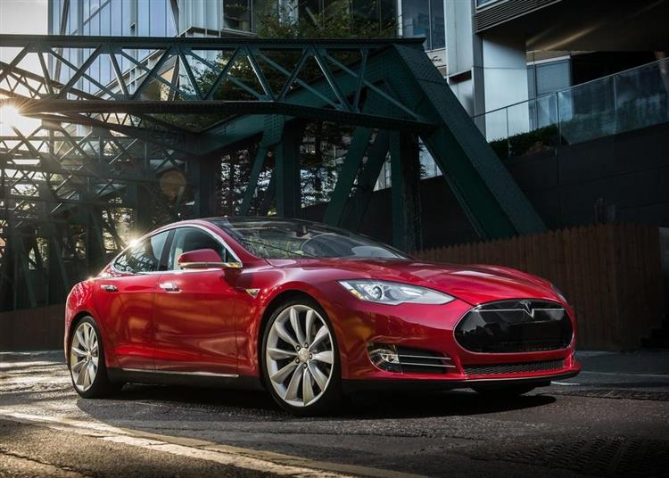 En France, la Tesla Model S bénéficie d’un bonus de 6 300 euros et même 10 000 euros avec le Superbonus