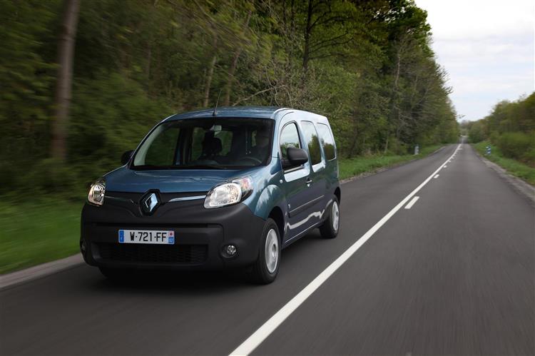 Indétrônable sur le marché des véhicules utilitaires électriques, le Renault Kangoo Z.E. a enregistré 303 immatriculations en octobre