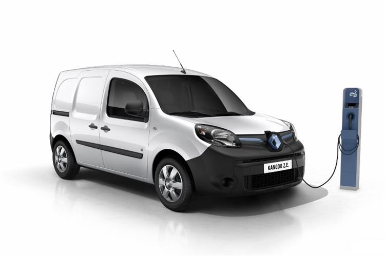 Récemment restylé, le Renault Kangoo Z.E. est disponible en version utilitaire et en version transport de personnes (Maxi)