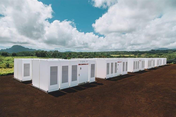 Grâce à sa nouvelle ferme photovoltaïque construite sur l'île hawaïenne de Kauai, Tesla réduira de moitié le coût du kWh d’électricité