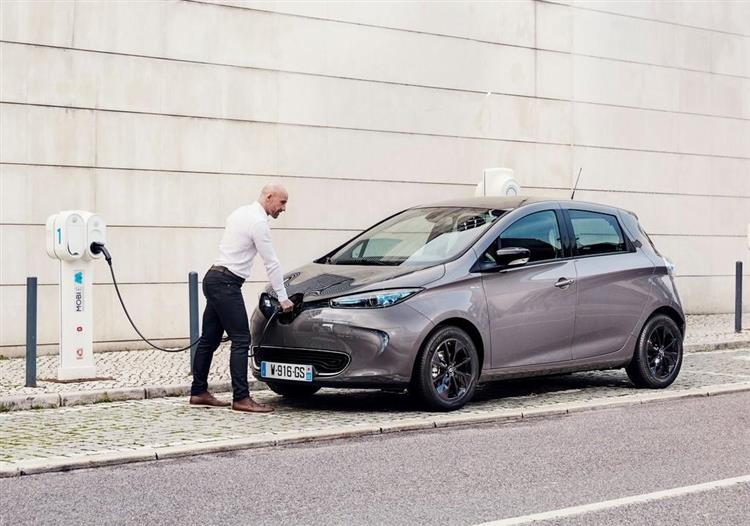 D’ici à 2020, Renault promet que le tarif de sa citadine électrique ZOE sera équivalent à celui d’une Renault Clio à motorisation essence