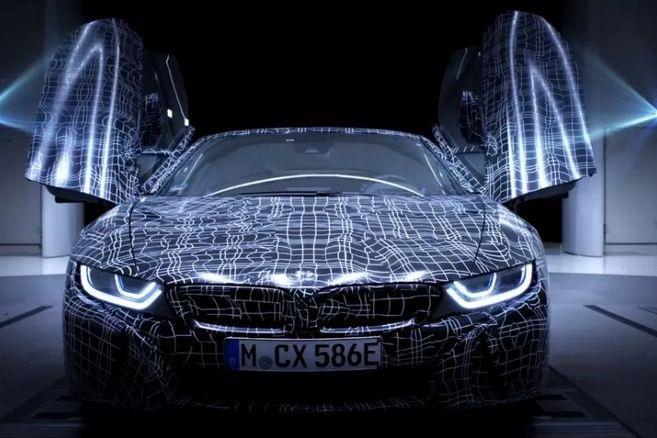 La version découvrable de la BMW i8 se dévoile officiellement au travers d’une vidéo teaser avant une présentation attendue au salon de Francfort