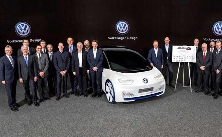 Offrant une autonomie maximale de 500 km sur une seule charge, la berline compacte « zéro émission » sera commercialisée au prix d’une Golf diesel