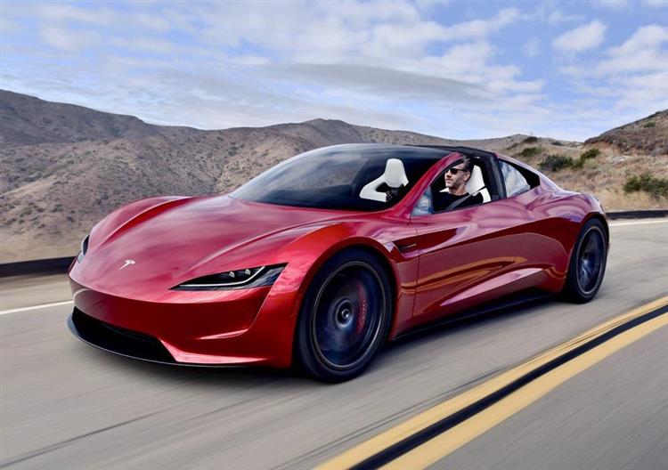 Première sortie publique pour l’un des prototypes du nouveau Roadster dont la commercialisation est attendue en 2020