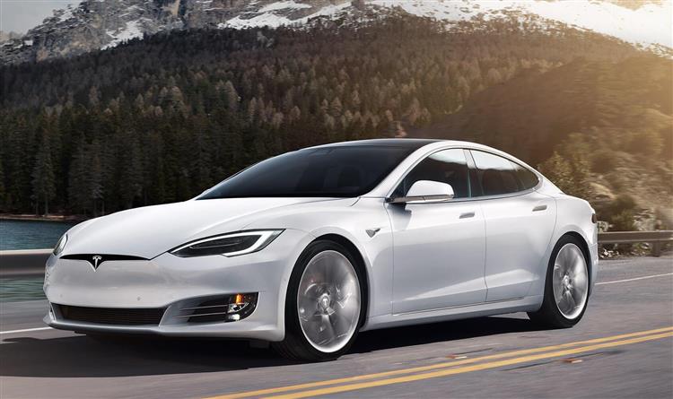 Avec plus de 300 000 modèles produits depuis sa création, Tesla revendique la place de numéro un mondial du véhicule électrique
