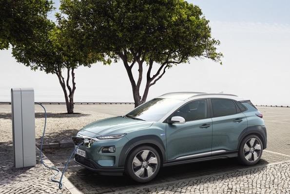 A quelques jours de l'ouverture du salon de Genève, Hyundai dévoile les premières caractéristiques de la version électrique de son crossover Kona
