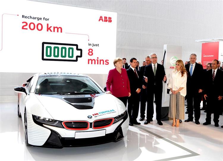 Avec sa borne Terra HP, ABB promet de recharger 200 km d’autonomie en seulement 8 minutes