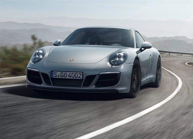 La Porsche 911 devrait avoir droit non pas à une mais à deux variantes hybrides rechargeables basées sur les blocs 6 cylindres et V8