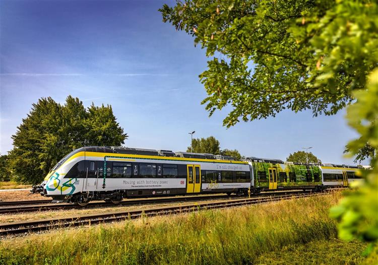 Développé par le canadien Bombardier, le prototype Talent 3 offre une alternative aux trains diesel sur des lignes non électrifiées