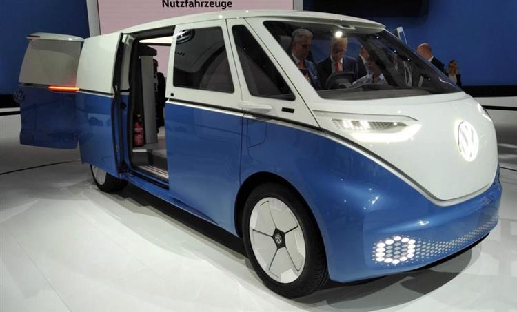 Offrant une autonomie de 330 à 550 km, la version utilitaire du concept Volkswagen I.D. BUZZ ne sera commercialisée qu’à compter de 2022