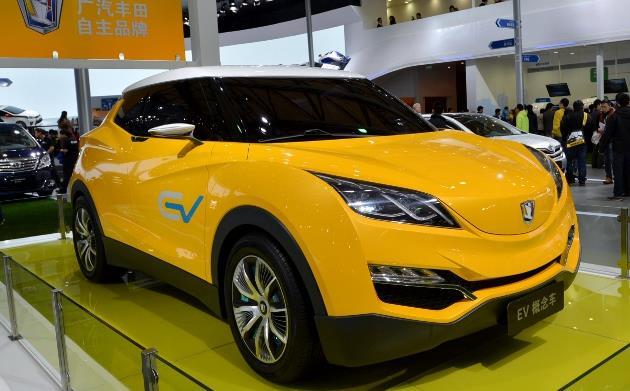Présenté sur le stand de la coentreprise GAC-Toyota au salon automobile de Shanghai 2013, la Leahead électrique devrait être produite dès 2015 pour la Chine