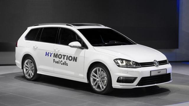 Volkswagen Golf Sportwagen HyMotion : la Golf électrique dopée à l’hydrogène est présentée en première mondiale au salon de Los Angeles