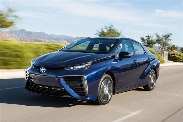 Toyota Mirai : la première voiture électrique à hydrogène du constructeur