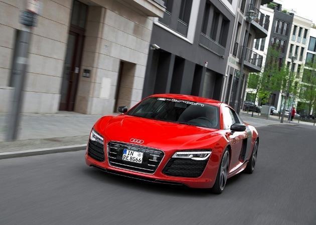 Audi R8 e-tron : maintes fois reportées, la version 100 % électrique de la sportive devrait être commercialisée en 2015