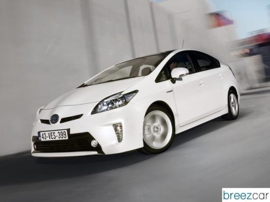 Breezcar dresse le palmarès des véhicules électriques, hybrides et hybrides rechargeables les plus vendus par catégorie
