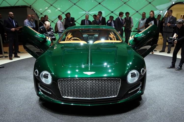 Attendu dans les showrooms pour 2018, le coupé EXP 10 de Bentley sera très probablement animé par une motorisation hybride rechargeable