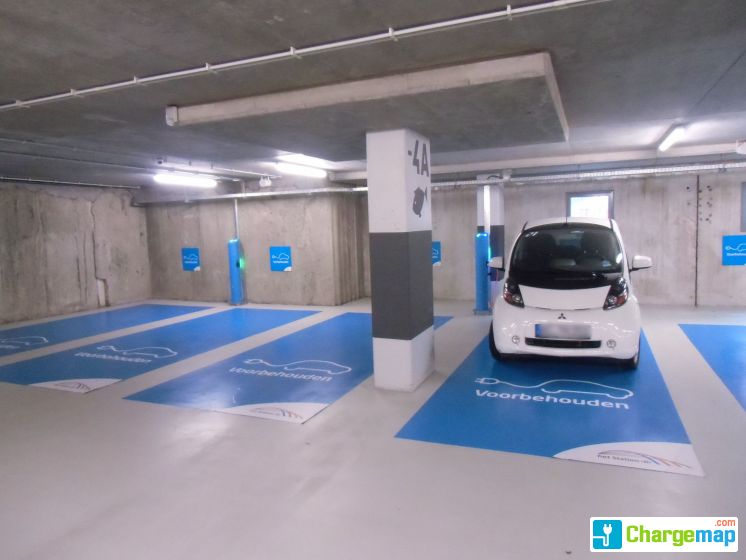 Bornes de recharge voitures électriques