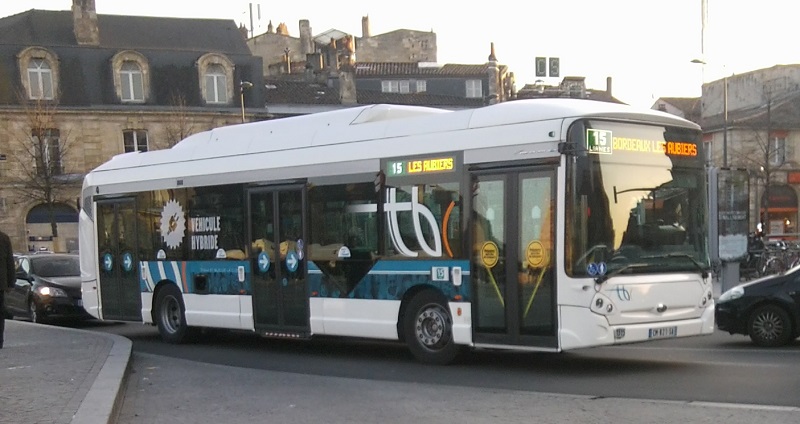 Bus hybride Bordeaux