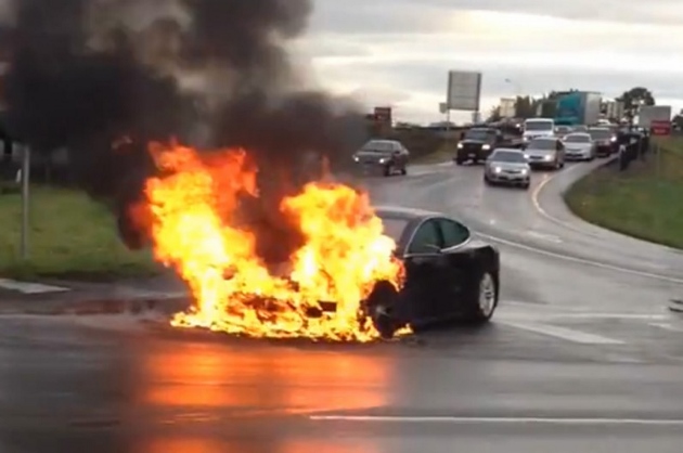 Incendie et accident Tesla Model S électrique
