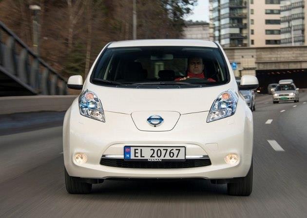 Deuxième voiture électrique la plus vendue en France, la berline compacte Nissan LEAF profitera de ce dispositif