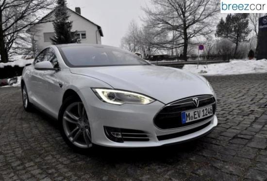 Tesla Model S : à l'occasion du tour d'Europe lancé fin janvier à Munich, Breezcar a essayé la plus belle et performante des berlines 100 % électriques