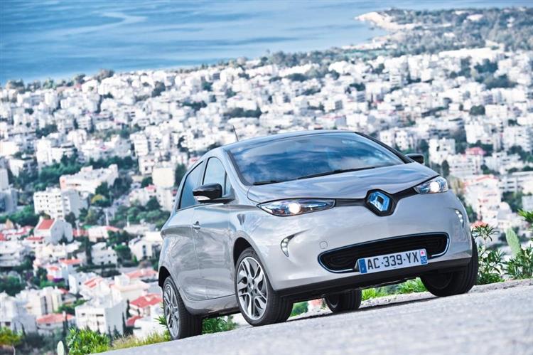 Véhicule électrique le plus vendu en France, la citadine Renault ZOE ne devrait pas être concernée par une commercialisation en Chine à moyen terme