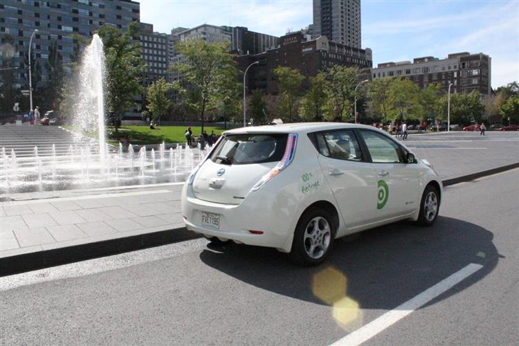 La Ville de Montréal compte déjà des véhicules électriques en libre-service. Ici, une Nissan LEAF de l’opérateur Communauto