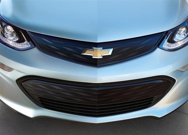 Concurrente des BMW i3, Kia Soul EV et Nissan LEAF, la nouvelle Chevrolet Bolt offre plus d’autonomie pour un tarif inférieur