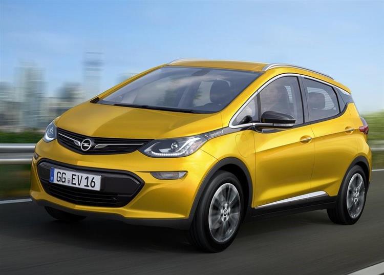 Première voiture électrique de la marque au Blitz, l’Opel Ampera-e n’est autre qu’une Chevrolet Bolt rebadgée
