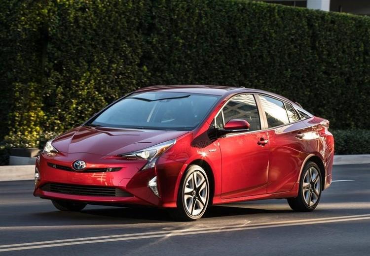 Voiture hybride la plus vendue au monde, la Toyota Prius s’offre une quatrième génération très aboutie