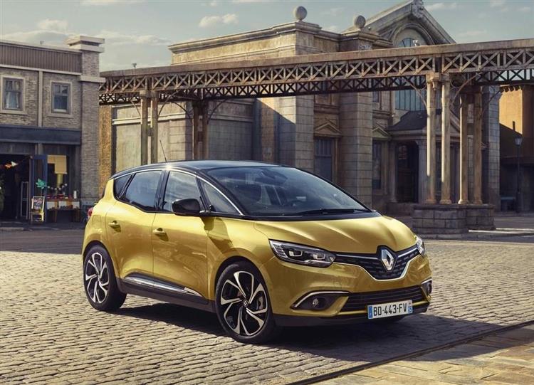 A l’instar du Renault Espace, le nouveau Scénic adopte un style de crossover pour séduire une plus large clientèle