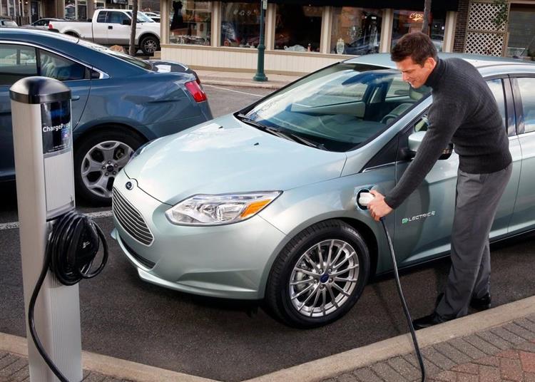 Disponible outre-Atlantique depuis 2012, la Ford Focus Electric ne bénéficiera pas à court terme d’une batterie de plus grande capacité offrant 300 km d’autonomie
