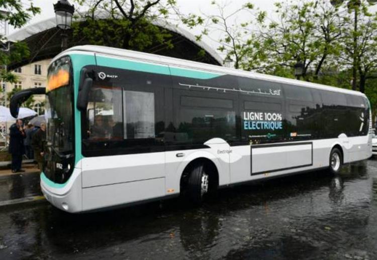 Avec sa capacité d’accueil de 91 passagers et son autonomie de 180 km, le Bolloré Bluebus vient d’intégrer la ligne 341