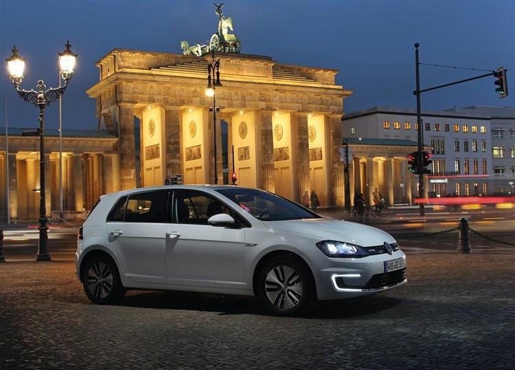 Second modèle électrique du constructeur, la Volkswagen e-Golf est la voiture électrique la plus vendue en Norvège