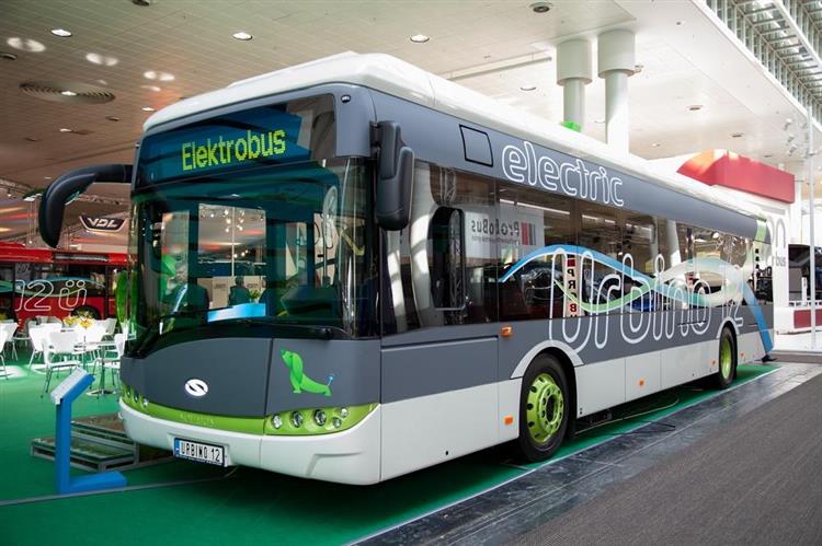 Premier constructeur de bus en Pologne, l’industriel Solaris propose déjà des versions électrifiées de ses modèles