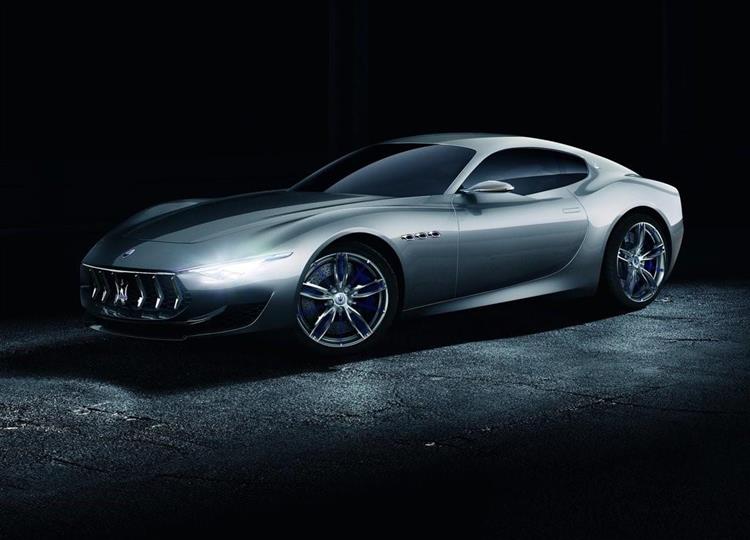 La première voiture électrique de Maserati pourrait reposer sur la version de série du concept Alfieri présenté en 2014