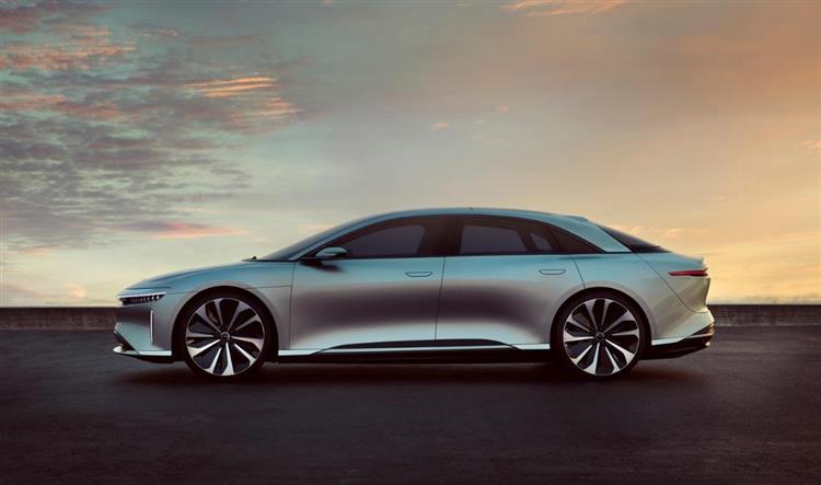 Plus puissante, moins chère et dotée d’une autonomie supérieure, la berline Air du californien Lucid Motors fait mieux que la référence Tesla Model S