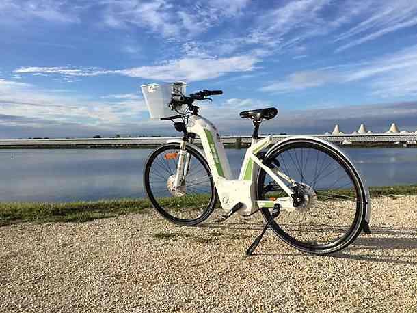 Les vélos testés par La Poste sont dotés d’une autonomie d’une centaine de kilomètres pour un plein d’hydrogène réalisé en 2 minutes