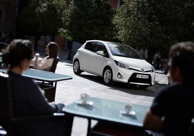 25 000 Toyota Yaris hybrides sortiront de l’usine de Valenciennes en 2013 : le bonus généreux et les consommations réduites en font une alternative crédible aux moteurs essence et diesel