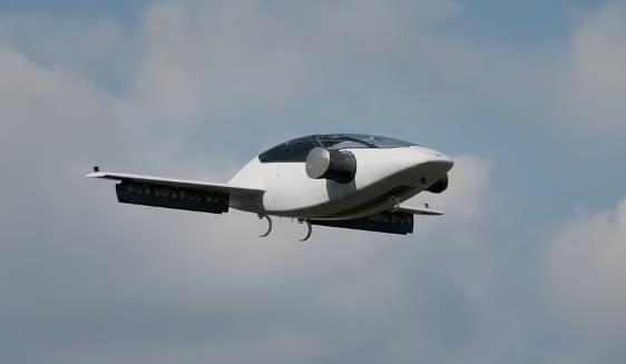 En Allemagne, la société Lilium Aviation teste un prototype d’avion électrique dont la version de série sera dotée de 5 places