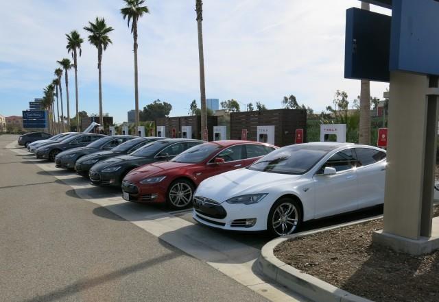 A compter de 2020, tous les résidents californiens propriétaires d’une Tesla Model S devront s’acquitter d’une taxe annuelle de 175 dollars