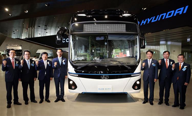 Le premier bus électrique du cinquième constructeur mondial sera commercialisé en 2018 et affichera une autonomie de 290 km sur une seule charge