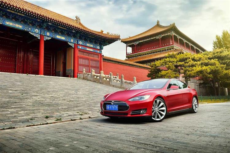 Pour échapper aux taxes de douane, Tesla s’apprête à construire sa première usine chinoise à Shanghai, à l’est du pays