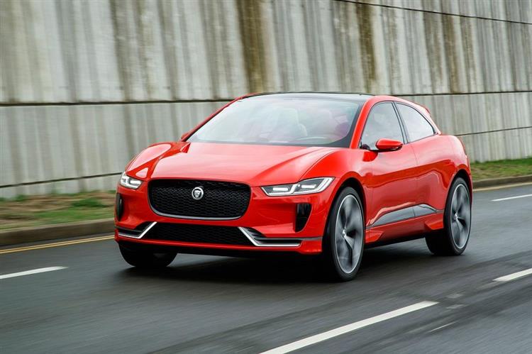 A compter de 2020, tous les nouveaux modèles Jaguar et Land Rover seront dotés de la technologie hybride léger, hybride rechargeable ou 100 % électrique