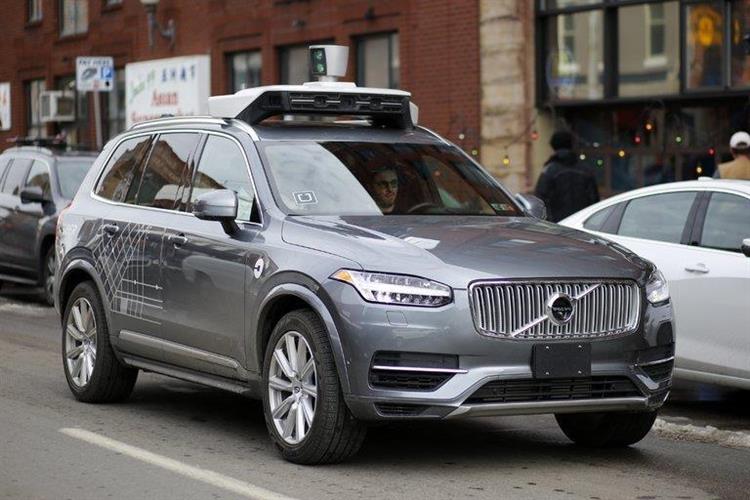 Première étape dans la création d’une flotte de VTC autonomes, Uber achète 24 000 exemplaires du SUV hybride rechargeable Volvo XC90 T8