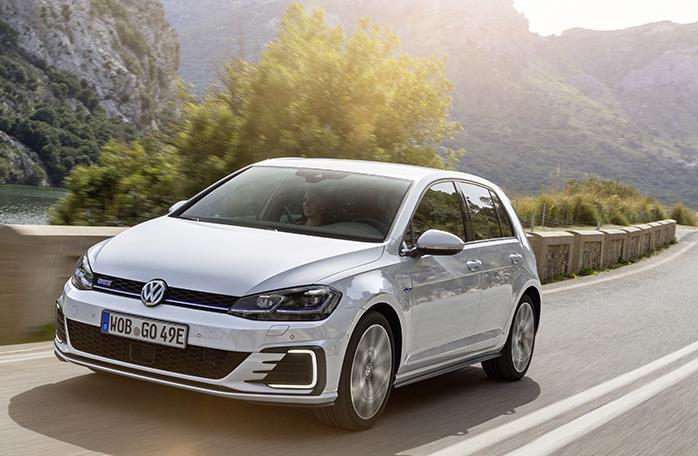 Outre-Manche, Volkswagen vient de suspendre les prises de commandes de sa Golf hybride rechargeable