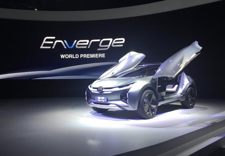 Doté d’une batterie de 71 kWh, le concept GAC Enverge offre une autonomie théorique de près de 600 km
