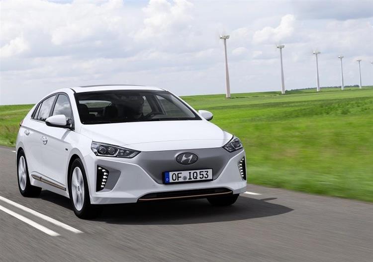 La Hyundai IONIQ Electric héritera courant 2018 d’une nouvelle batterie offrant une autonomie de 320 km sur une seule charge